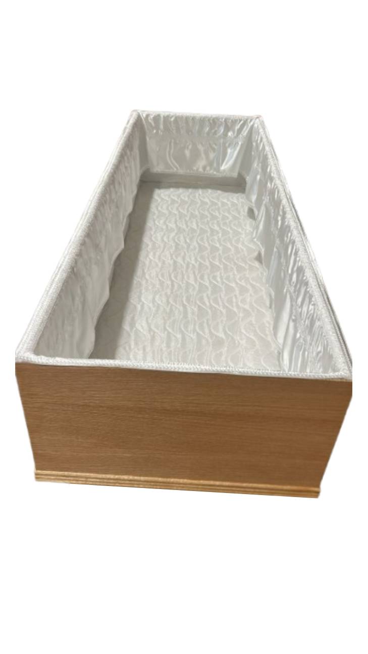 Premium Oak Veneer Casket – view 5